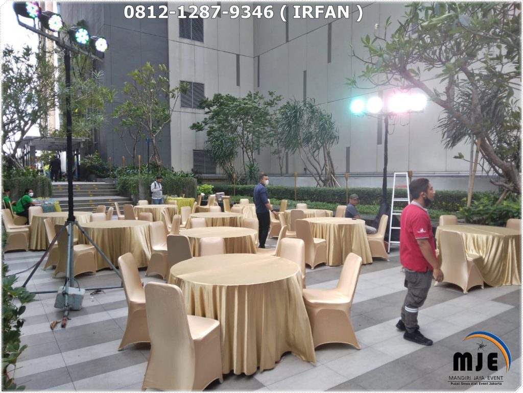 Sewa One Set Kursi Futura Dan Meja Bundar Event City Walk Gajahmada Jakarta